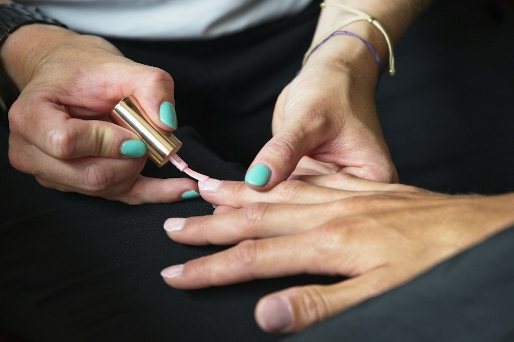 Nail studios